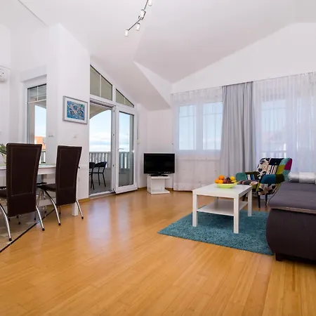 Apartament Matana-1 By Interhome Trogir